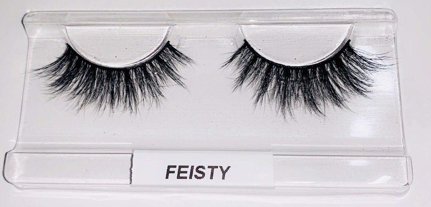 alt="Eyelash extension named feisty"