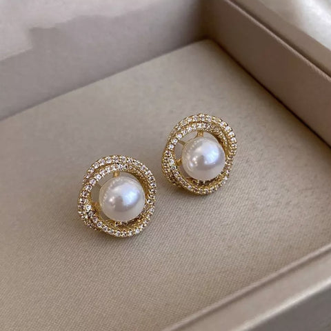 Roman Pearl Stud Earrings